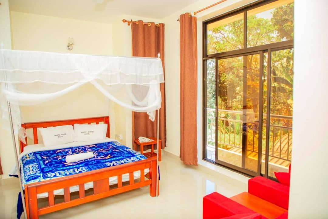 Africa Natural Tours - Kilimanjaro White House Hotel Moshi Exterior photo