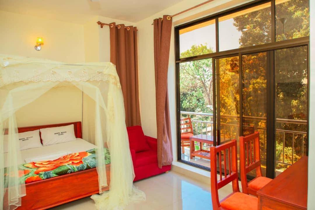 Africa Natural Tours - Kilimanjaro White House Hotel Moshi Exterior photo