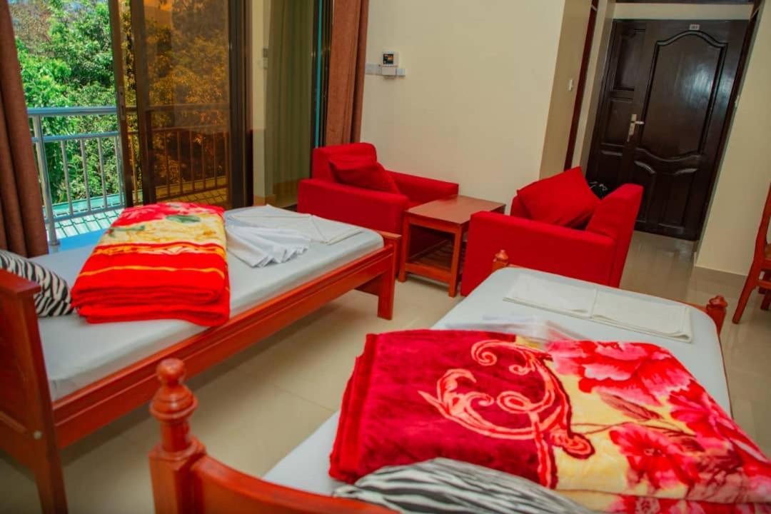 Africa Natural Tours - Kilimanjaro White House Hotel Moshi Exterior photo