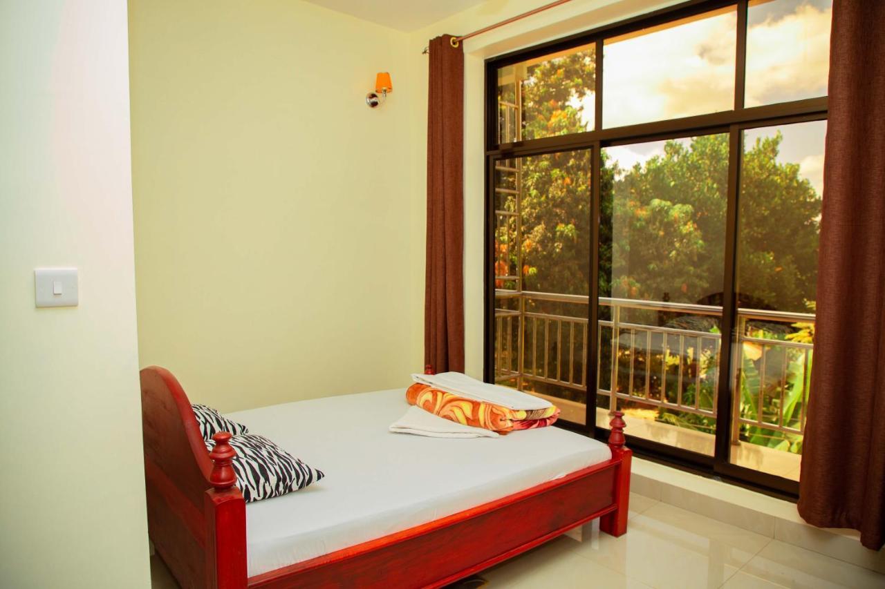 Africa Natural Tours - Kilimanjaro White House Hotel Moshi Exterior photo